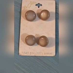 Le Chic Vintage Brown Buttons Set of #4 on Original Card